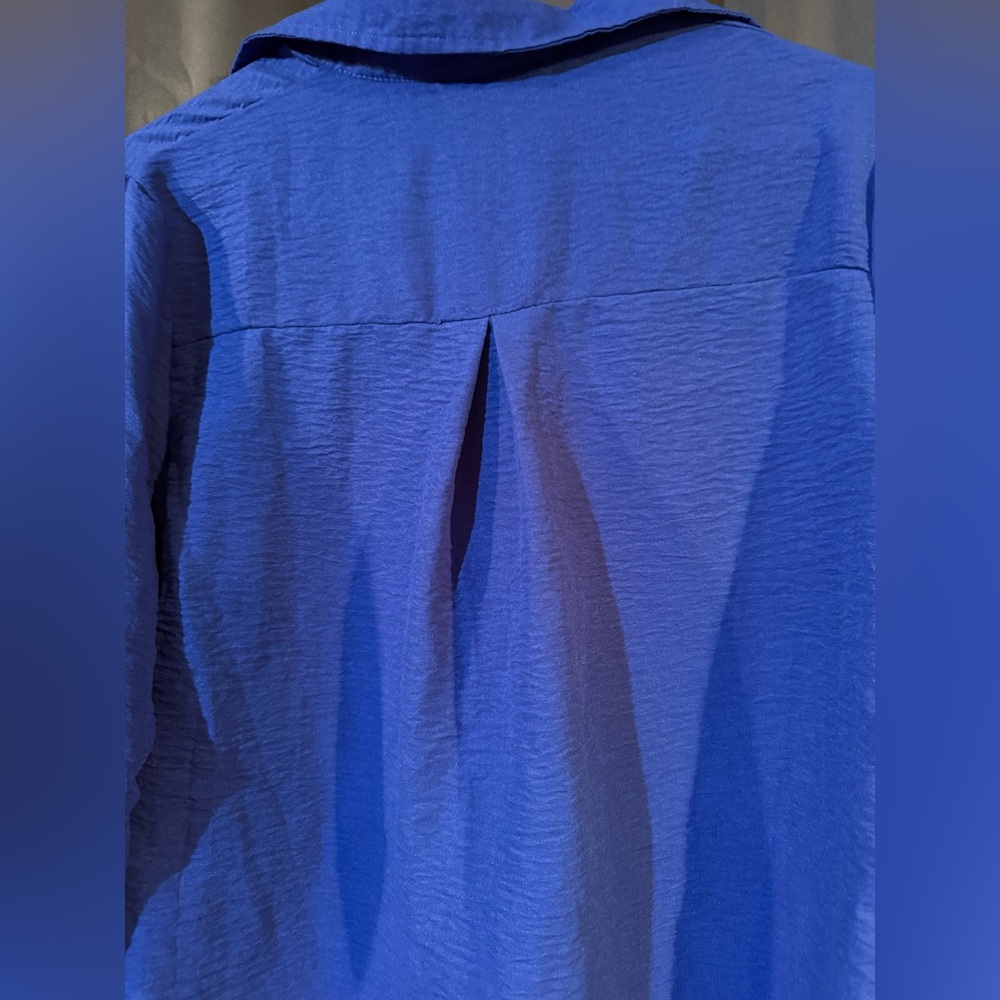 Women’s Rouched Casual Button Down Oversized Shirt Small BNWT - Picture 5 of 9